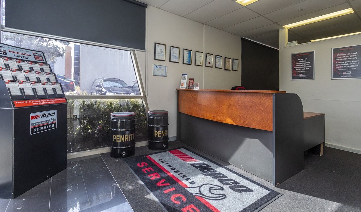 Langwarrin Car Service Reception & Waiting Area